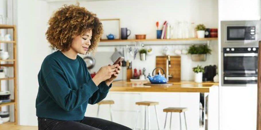 As-satisfaction-with-wireless-carriers-dips,-are-budget-providers-overtaking-the-big-boys